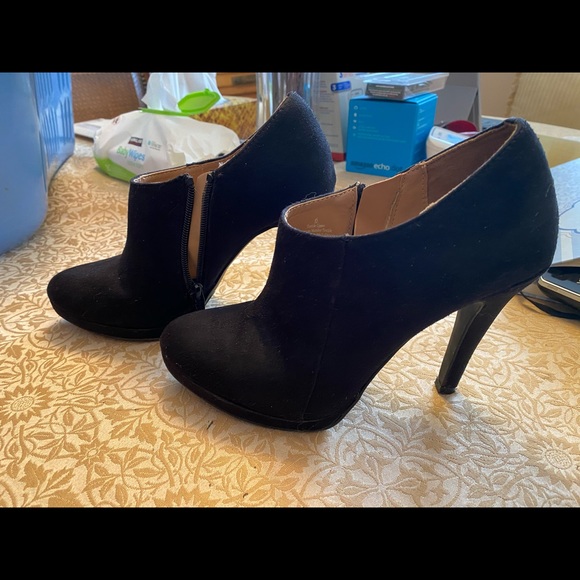 Heeled booties - Picture 4 of 4